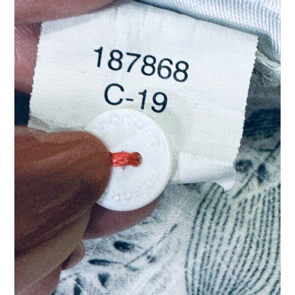 Foxcroft Faith Layered Leaves Button-Up Blouse Top 18W Black White Wrinkle-Free - Picture 12 of 14